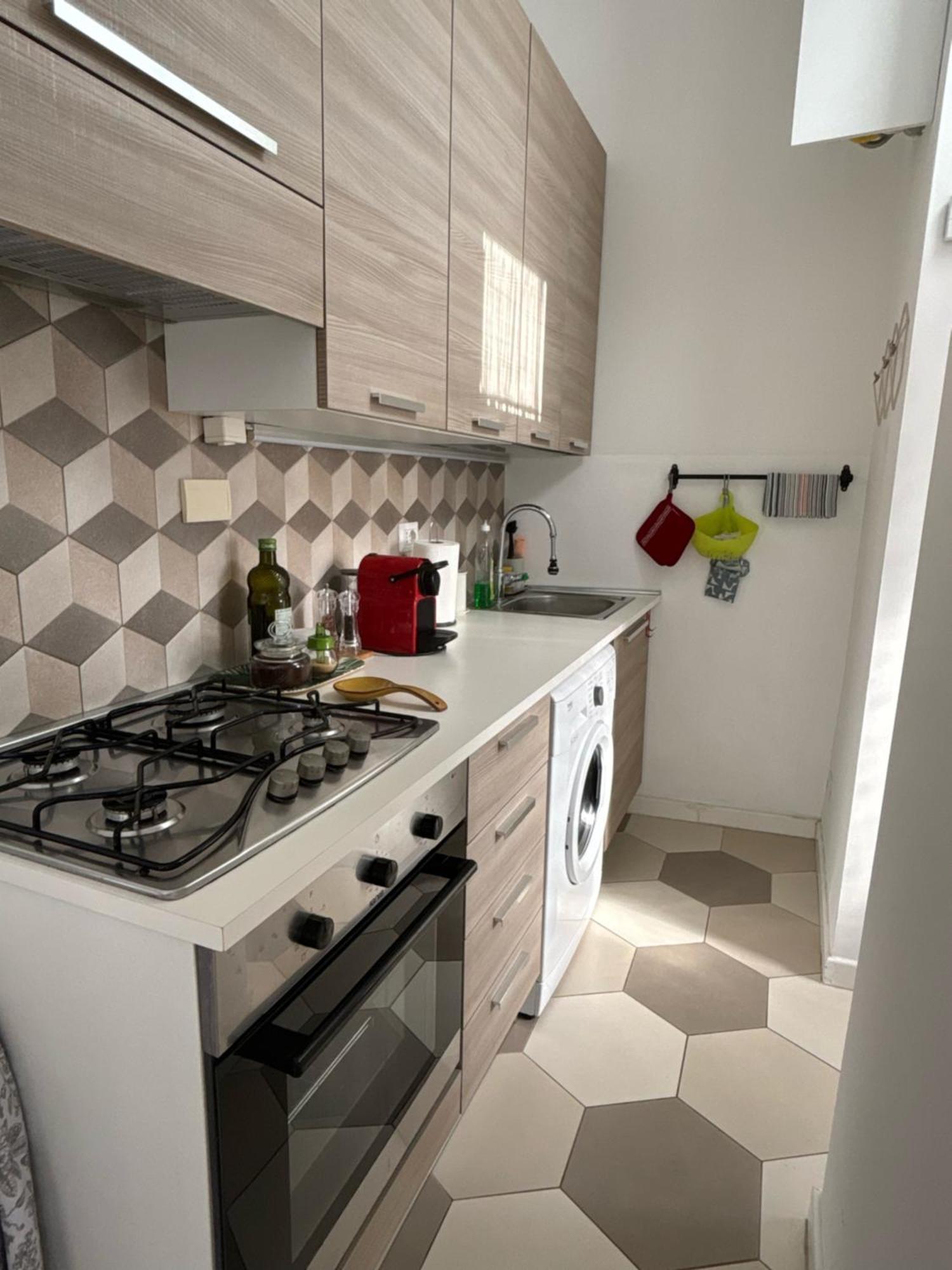 Apartment Renovated Near The Vatican *